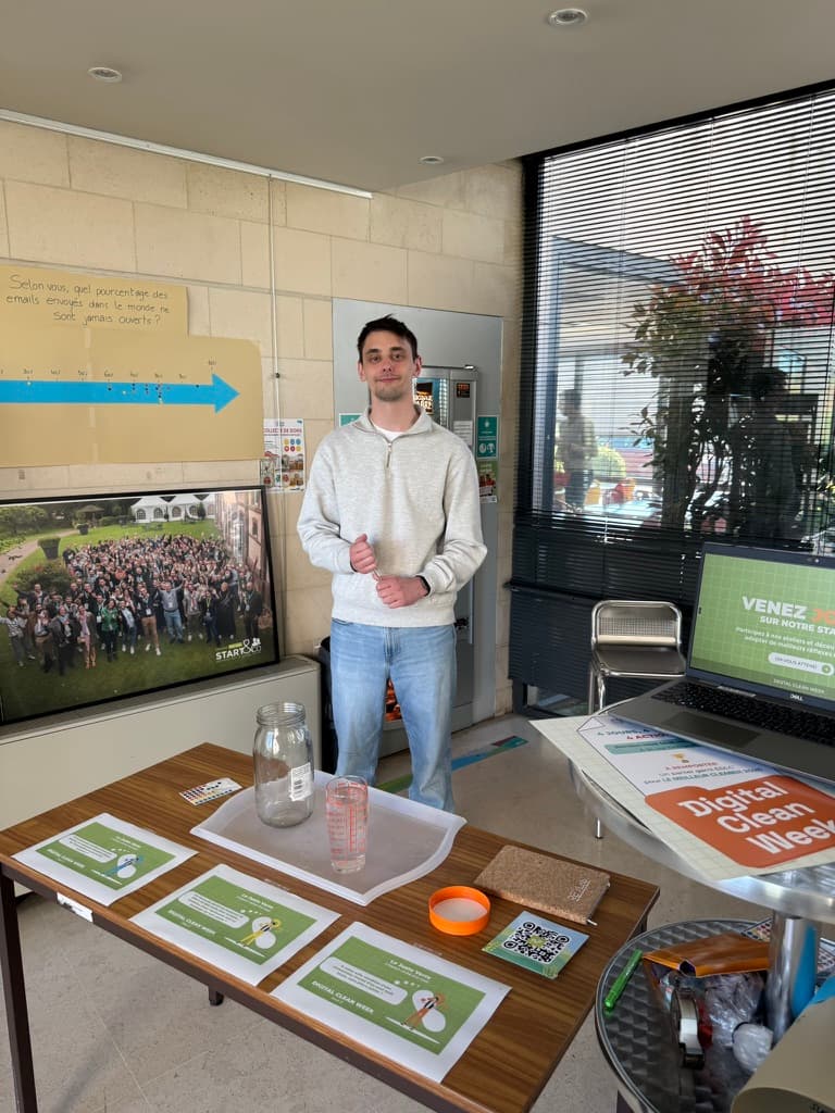 Lucas Labonde lors d'une action Digital Clean Week chez NatUp
